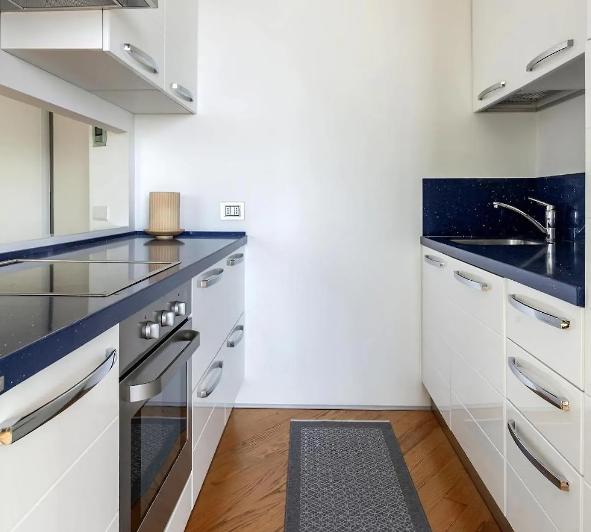 Enchanting Villa Allegra With Pool Daire Lido di Jesolo